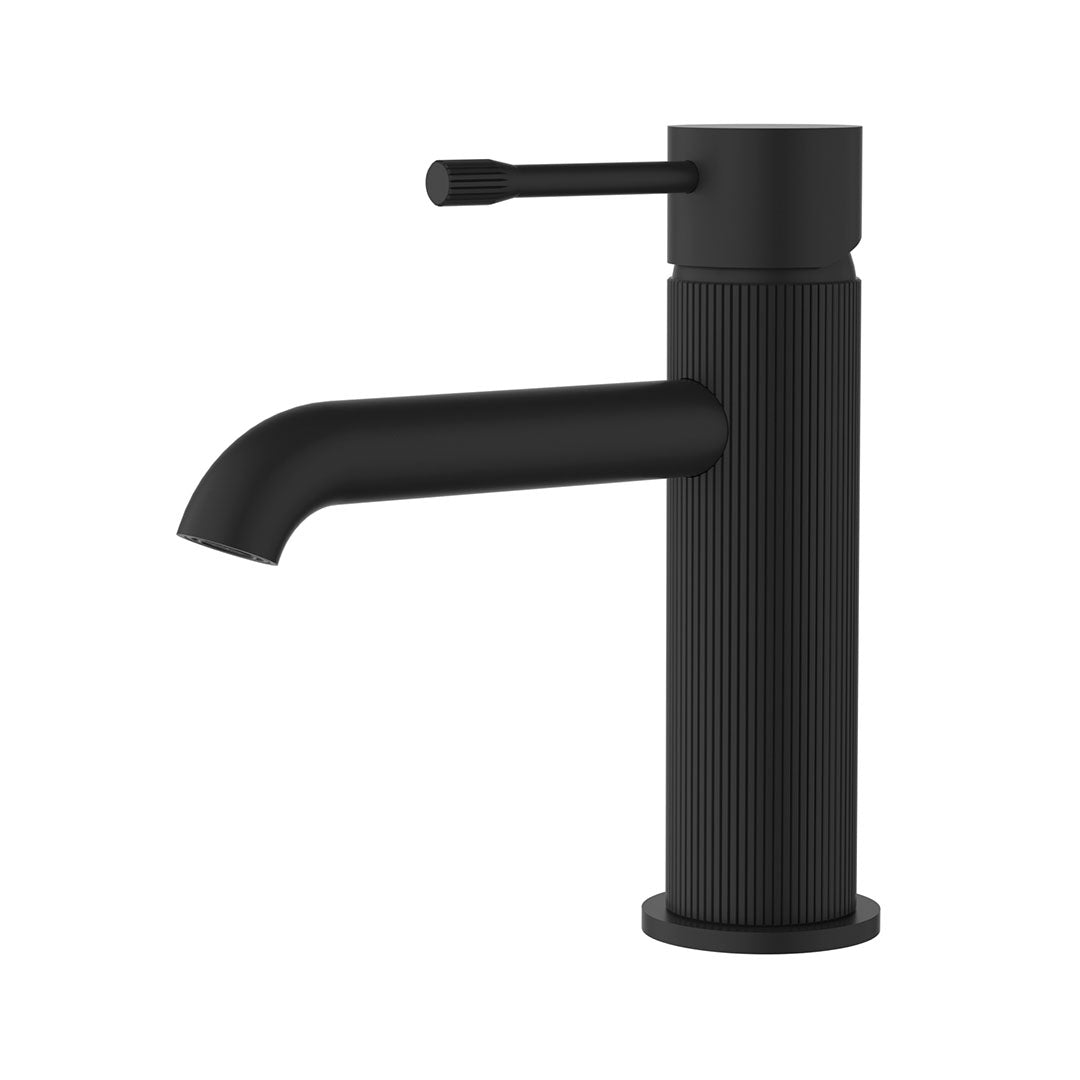 Linie Basin Mixer — Matte Black